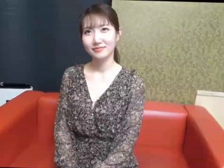 黑人xxx视频瘦瘦的穿黑衣服显得很性感